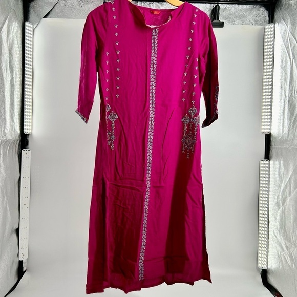 W by Myntra Hot Pink Embroidered Beaded A-Line Kurta Midi Dress M 10 - Picture 4 of 9